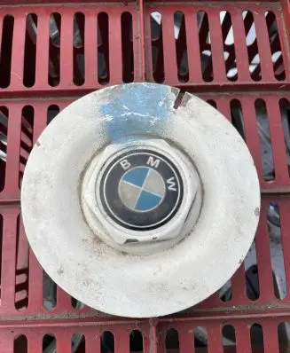 BMW 7 E32 Original wheel cap