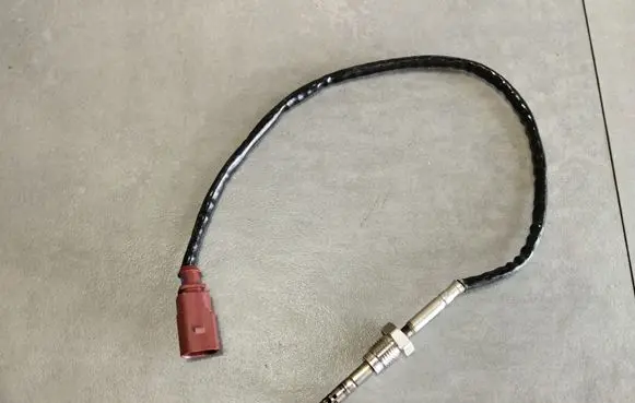Exhaust gas temperature sensor