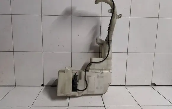 Honda Civic Windshield washer fluid reservoir/tank 010145 22024