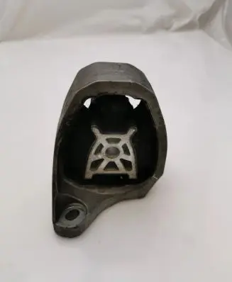 Volvo XC90 Engine mount bracket 31339953 31330592