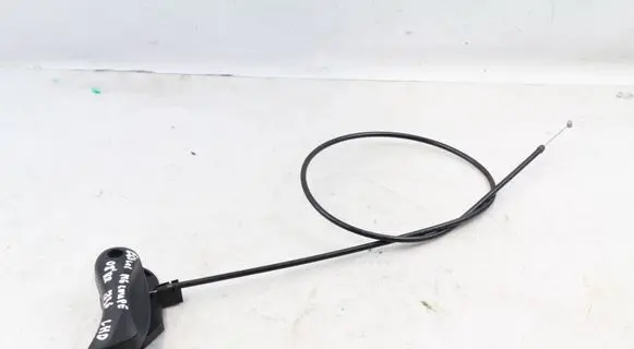 BMW 6 E63 E64 Engine bonnet (hood) release handle 7008933 7104451