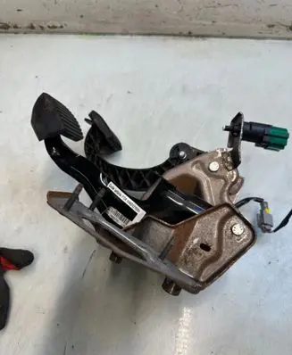 Citroen C3 Pedal assembly 9682171580