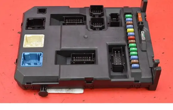 Peugeot 207 CC Fuse box set 9664983080