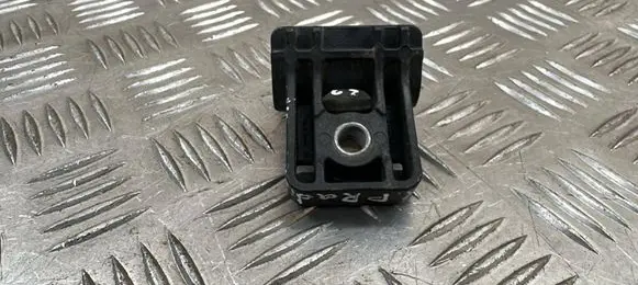 Opel Zafira C Radiator mount bracket 13250318
