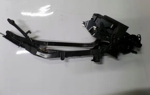 Peugeot 308 Front door lower hinge 9683771777