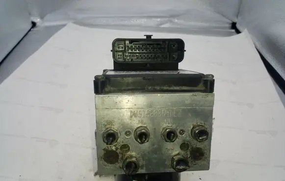Volkswagen PASSAT B6 ABS Pump 3C0614095N 15594302 15594402D
