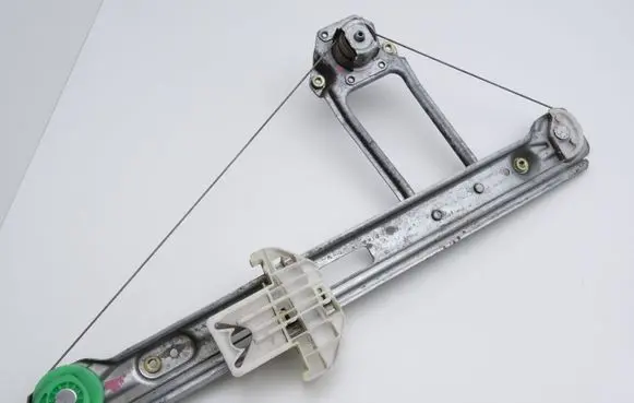 Ford Focus Rear door manual window regulator XS41A27000