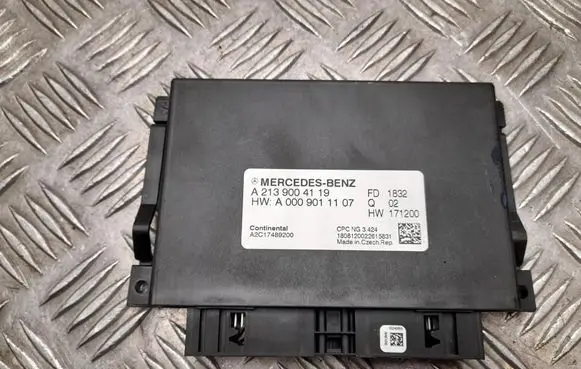 Mercedes-Benz C W205 Other control units/modules A2139004119