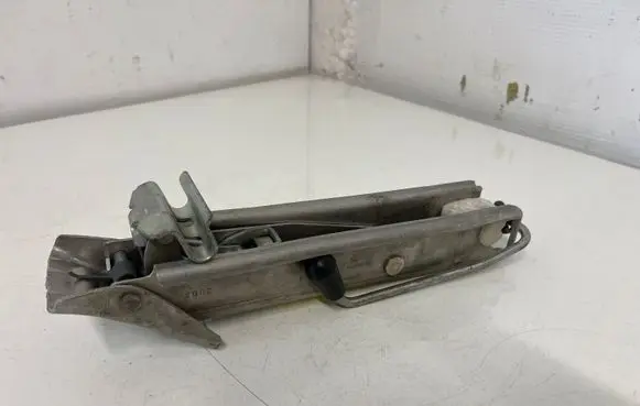 Volkswagen Polo IV 9N3 Lift Jack 6Q0011031D