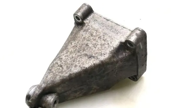 Mercedes-Benz E W211 Engine mounting bracket A2712230804