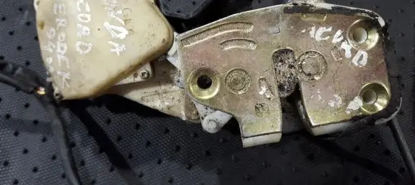 Honda Accord Front door lock