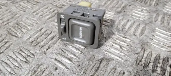 Honda CR-V Wing mirror switch 183498