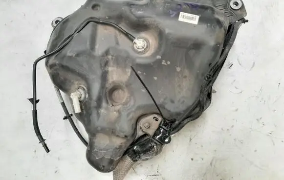 Audi A6 C7 AdBlue liquid reservoir 4G0131877