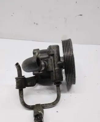 Peugeot 407 Power steering pump 9654713080