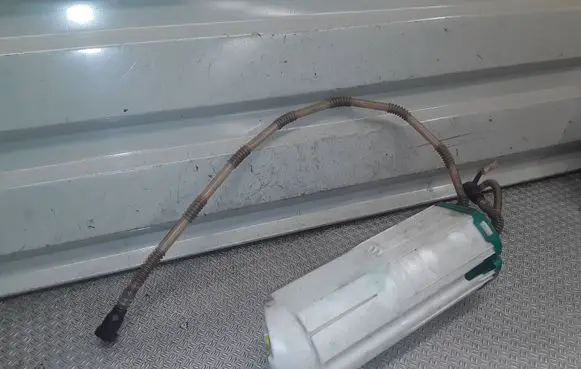 Audi A8 S8 D3 4E In-tank fuel pump 3d0919088c