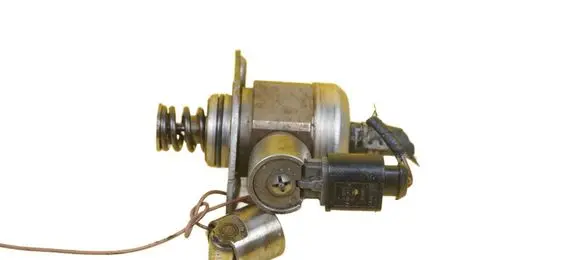 Skoda Octavia Mk2 (1Z) Fuel line/pipe/hose 06H127025P CDA