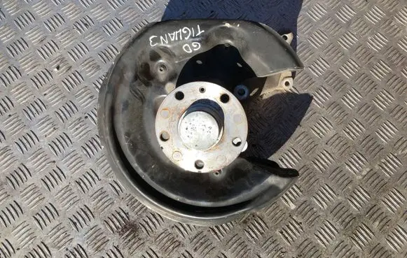 Volkswagen Tiguan Rear wheel hub spindle/knuckle 3C0505435 3C0505435F
