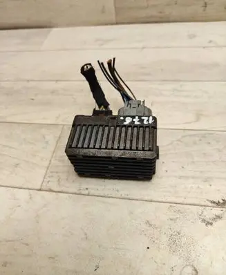 Opel Insignia A Glow plug pre-heat relay 55574293