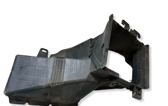 Opel Grandland X Intercooler air guide/duct channel YP00043180