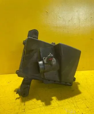 Ford Focus Air filter box 