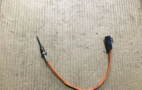 Volvo V40 Exhaust gas temperature sensor 6M5112B591EA