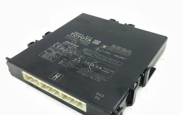 Lexus RX 450H Keyless (KESSY) go control unit/module 8999048880 2336007980