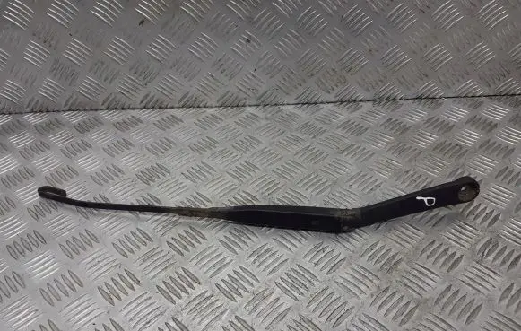 Alfa Romeo 156 Front wiper blade arm