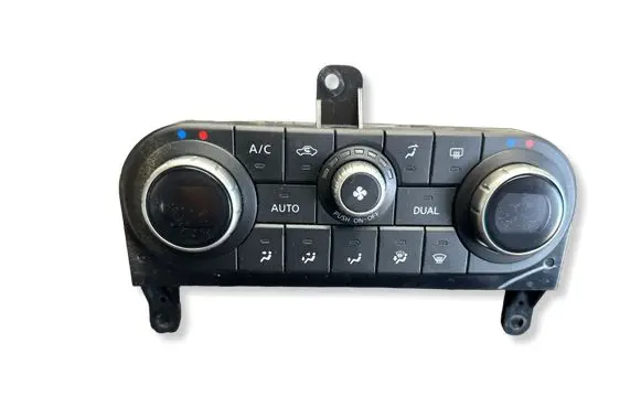 Nissan Qashqai Climate control unit 27500BR47B