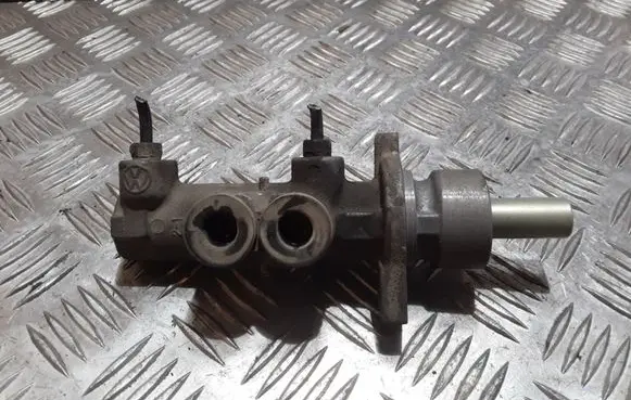 Audi A3 S3 8L Master brake cylinder 21027099
