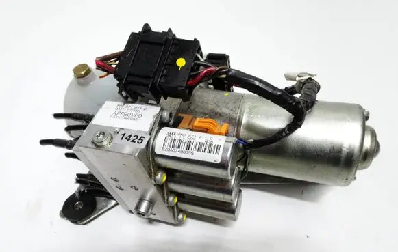 Audi A4 S4 B7 8E 8H Convertible roof main ram cylinder 8H0871611C DAI1107555 BZ0A07490055