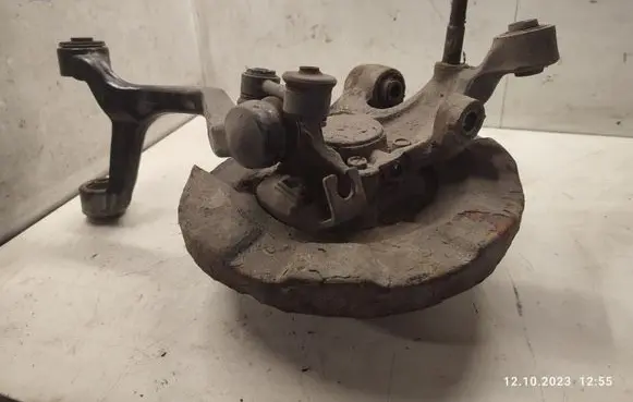 Hyundai Sonata Rear wheel hub