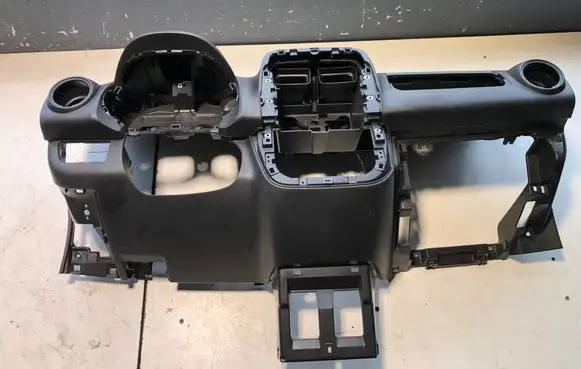 Dacia Spring Dashboard 681006637R