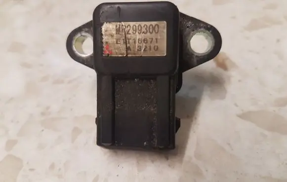 Audi A6 S6 C6 4F Air pressure sensor MR299300 E1T16671