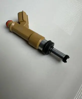 Toyota Prius+ (ZVW40) Fuel injector 2325037010