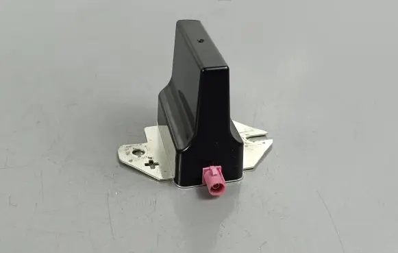 Jeep Compass Aerial GPS antenna P68438609AA