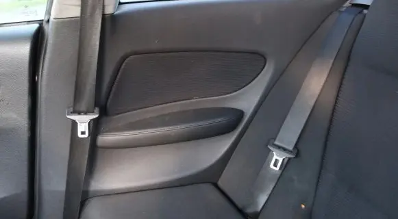 BMW 1 E81 E87 Coupe rear side trim panel 