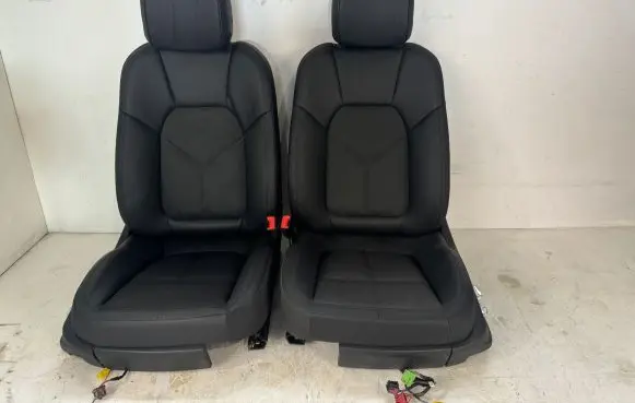 Porsche Macan (95B) Seat set 95B885259B