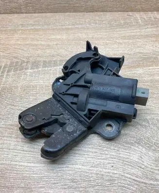 Audi A6 S6 C6 4F Tailgate/trunk/boot lock/catch/latch 4F5827505C