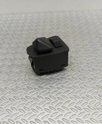 BMW 3 E46 Wing mirror switch 8373691 03200500 06988S