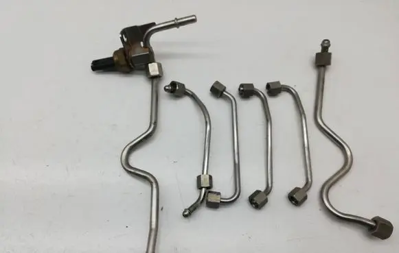 BMW 3 E90 E91 Fuel injector supply line/pipe 456198601 7547883