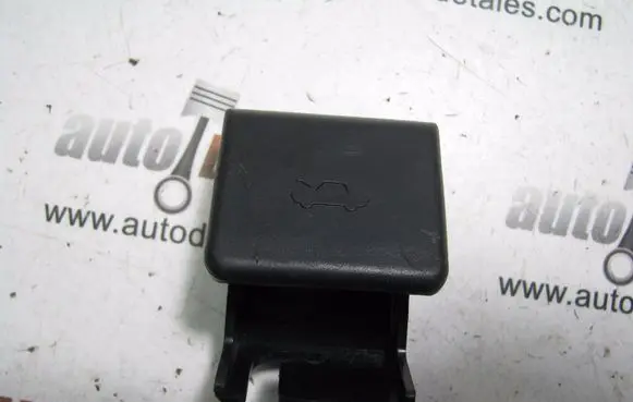 Mazda 6 Engine bonnet (hood) release handle K3203