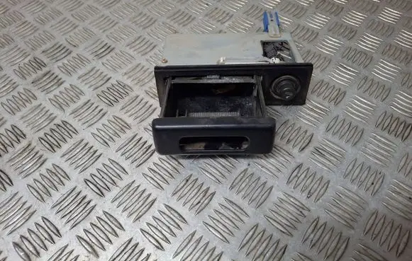 Ashtray (front)