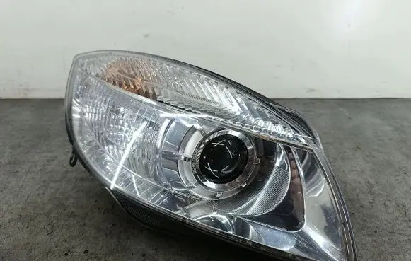 Skoda Fabia Mk2 (5J) Headlight/headlamp 086651114RDEPO