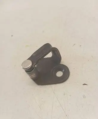 Volkswagen Transporter - Caravelle T4 Front door lock loop/hook striker 7D0837767E