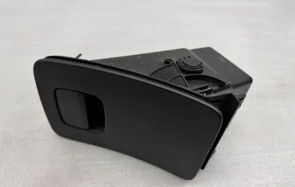 Volvo XC90 Glove box 31366376