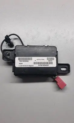 Dodge VAN RAM Antenna control unit P68186558AA 15054