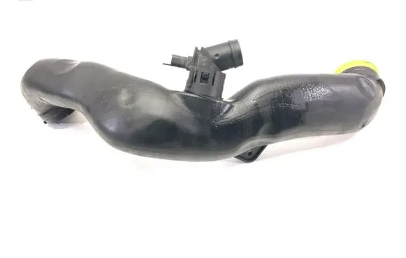 BMW X6 E71 Intercooler hose/pipe 7571348