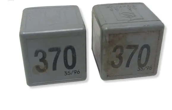 Audi A6 S6 C4 4A Other relay 8D0951253