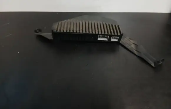 Volvo S80 Sound amplifier 8673135