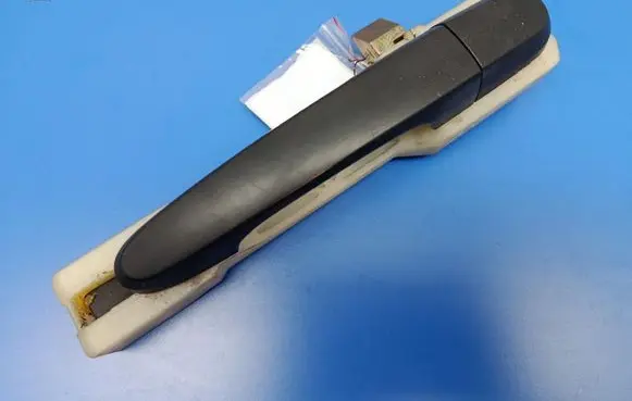 Rear door exterior handle